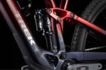 Trek FUEL EXe 8 GX AXS T-Type - 29" E-Mountainbike - 2025 - Rage Red to Deep Dark Blue Fade – Image 2